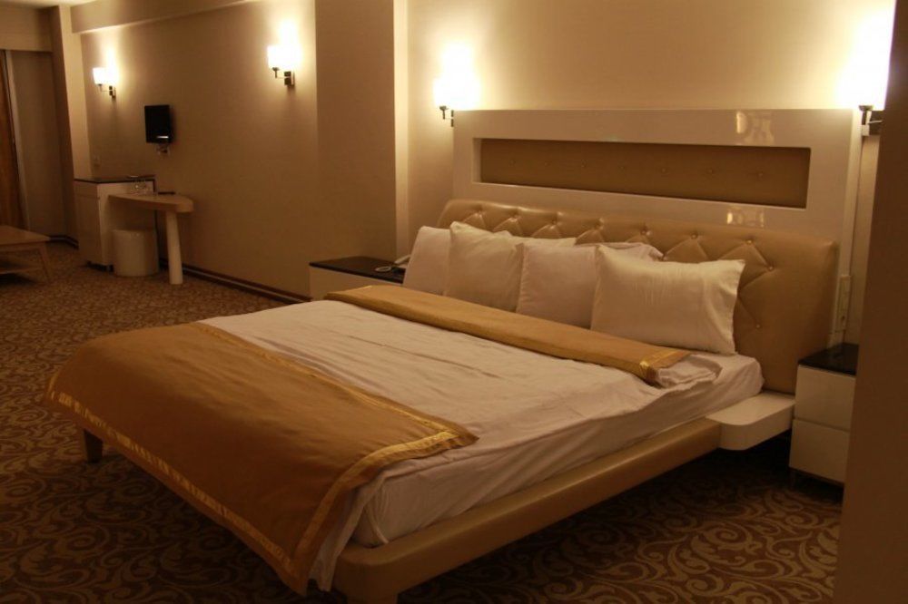 Ozpark Hotel Aksehir Екстер'єр фото