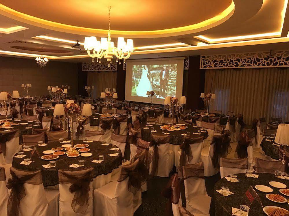 Ozpark Hotel Aksehir Екстер'єр фото